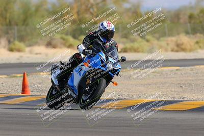 media/Nov-05-2022-SoCal Trackdays (Sat) [[f8d9b725ab]]/Turn 2 (1120am)/